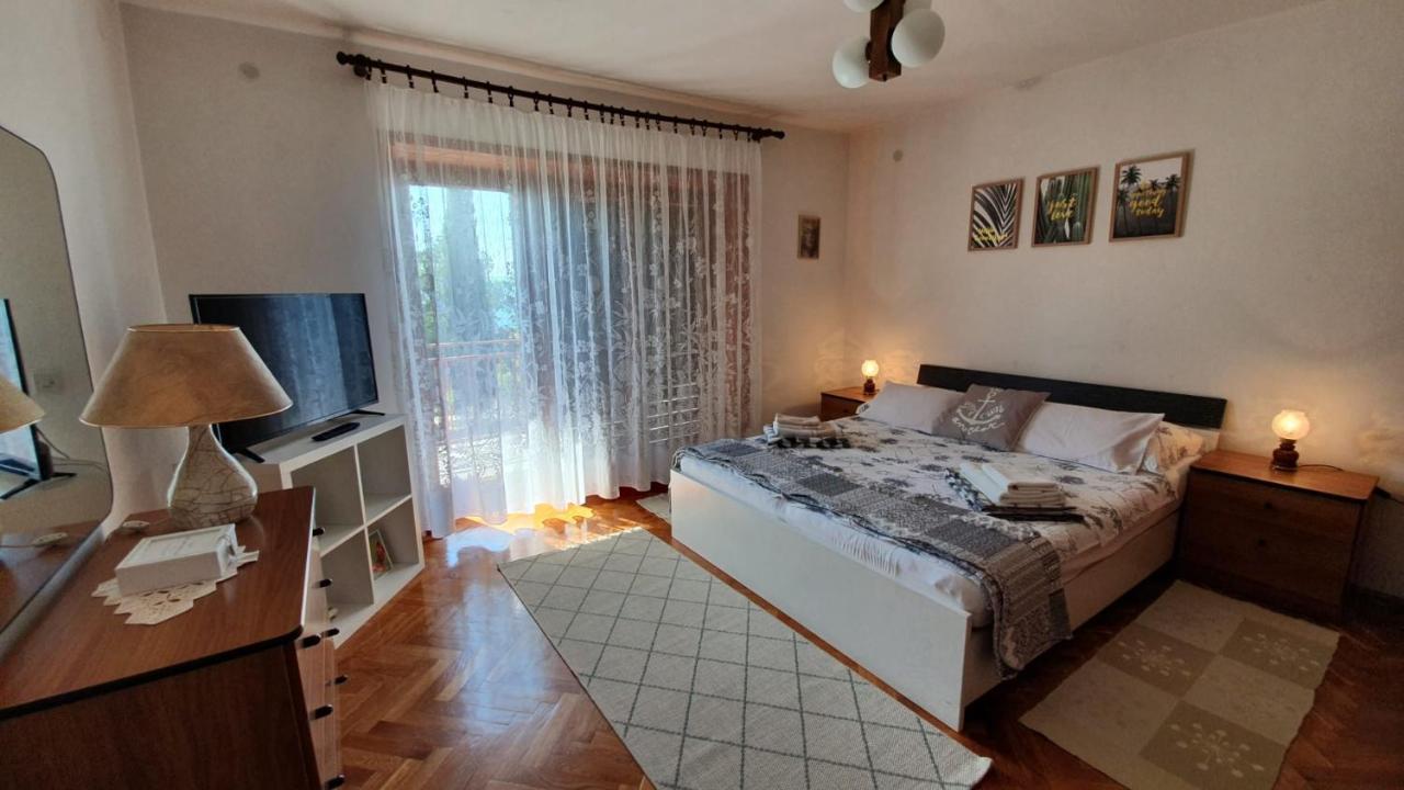 Apartmani Sofia ニヴィーチェ エクステリア 写真