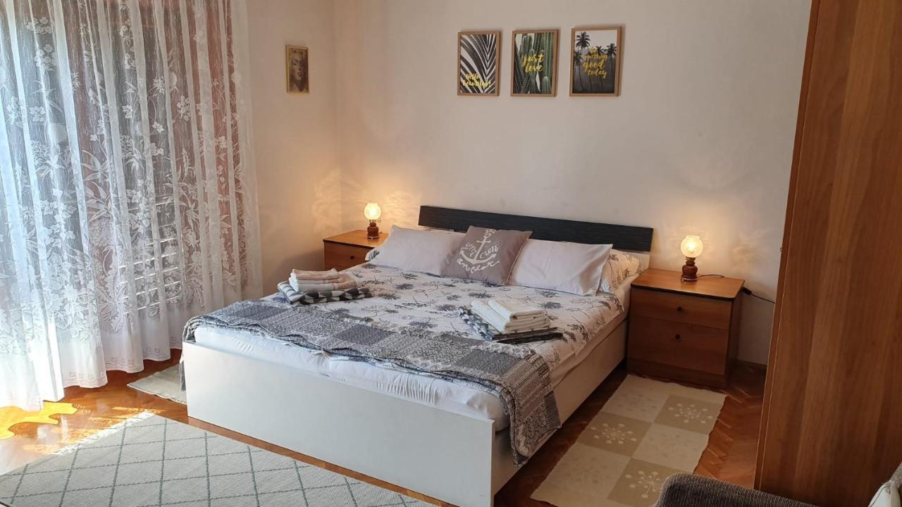 Apartmani Sofia ニヴィーチェ エクステリア 写真